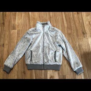 Patagonia Gray/Silver Woman’s Small jacket excellent condition